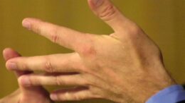 nixia_kathreptis_ygeias