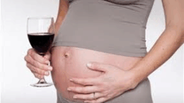 alkool_egkymosini_iq_paidiou