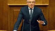 o_likourentzos_epitithetai_stous_farmakopoious