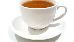 pio_apotelesmatiko_to_tsai_apo_ton_kafe