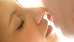 kisses